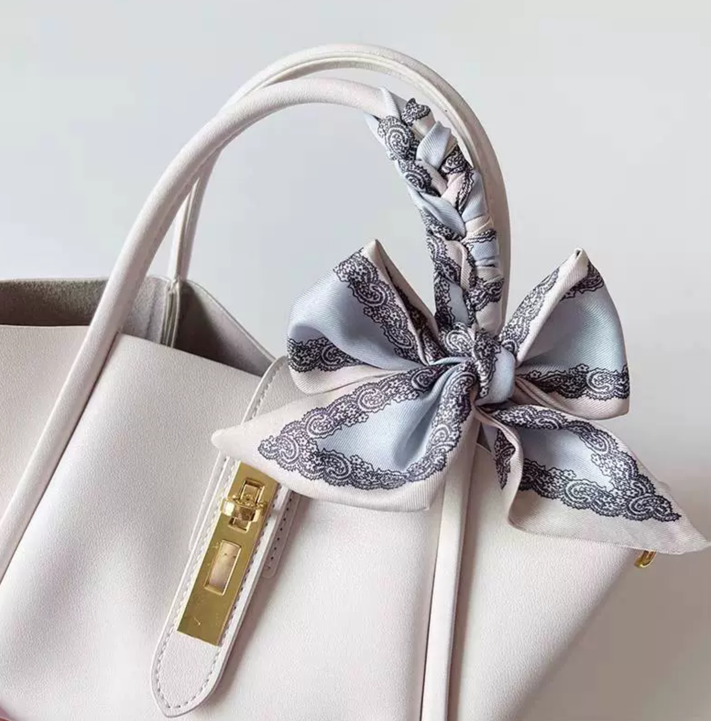 "THIN STRIPE" POLYESTER NECK RIBBON SCARF - GREY WHITE