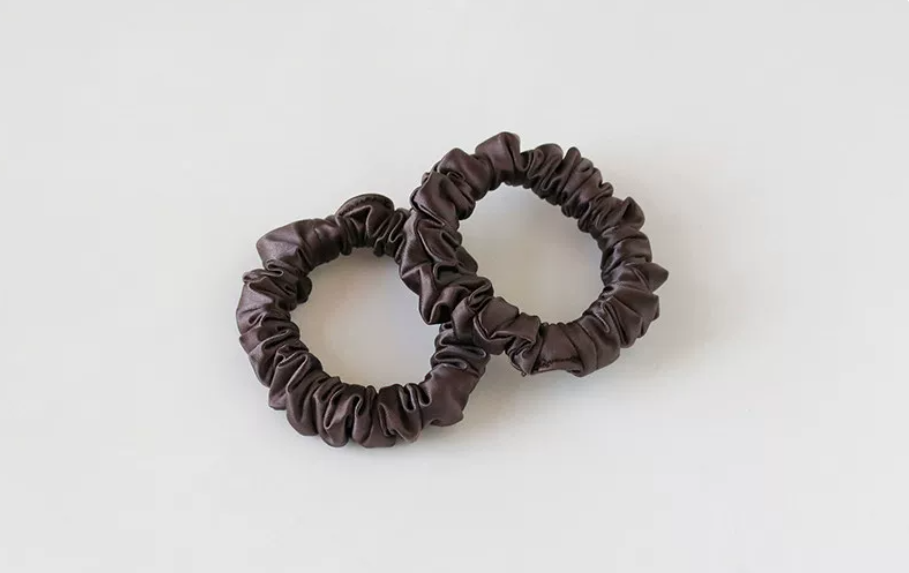 Silk Hair Scrunchies, Soft Mulberry Silk Hair Ties for Women, No‑Crease Elastic Hair Bands Neutral‑Color Hair Accessories for Daily Wear