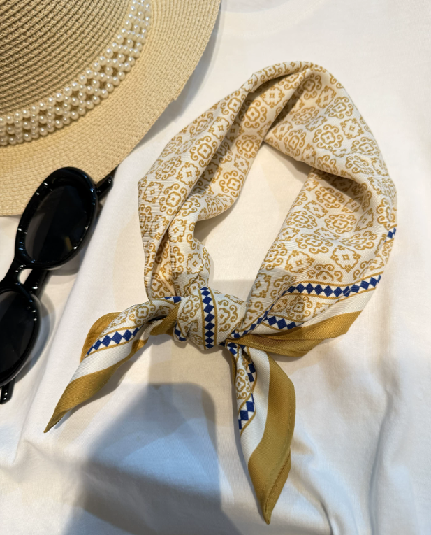 "RETRO GEOMETRIC" POLYESTER SQUARE SCARF - CREAM GOLD