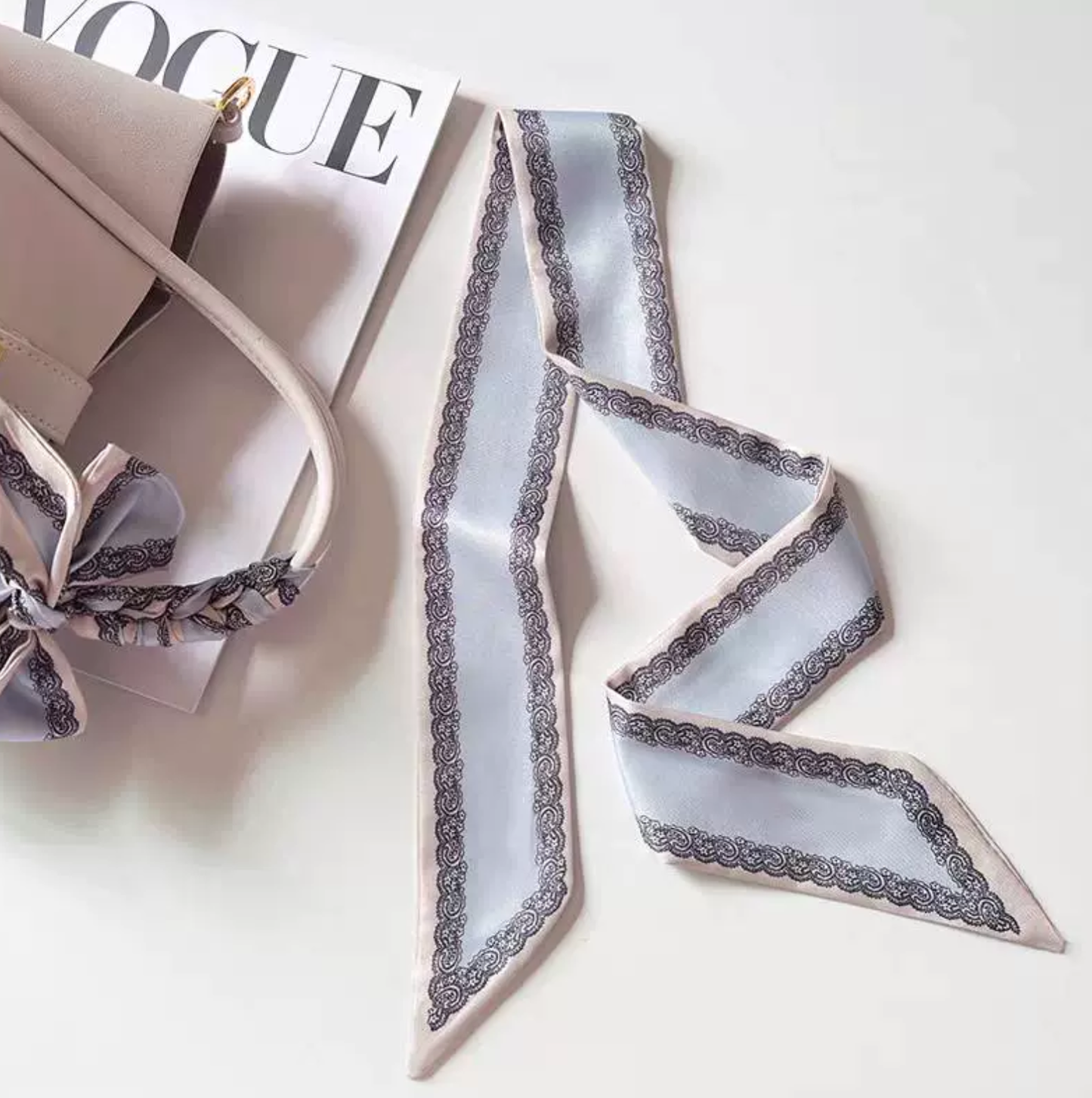 "THIN STRIPE" POLYESTER NECK RIBBON SCARF - GREY WHITE