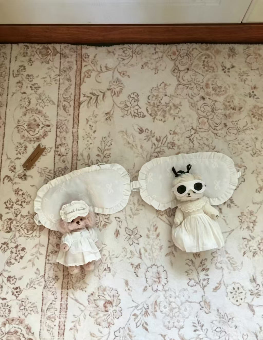 Lace Ruffle Embroidery Silk Sleep Mask, Soft Imitation Silk Eye Mask for Sleeping Travel, Cute Bow Pattern Light Blocking Blindfold